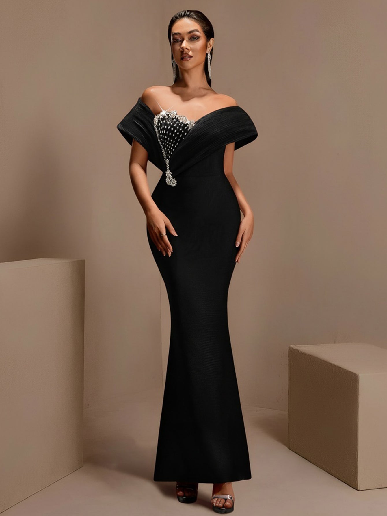 Luxury Diamond Open-Back Maxi Bandage Dress