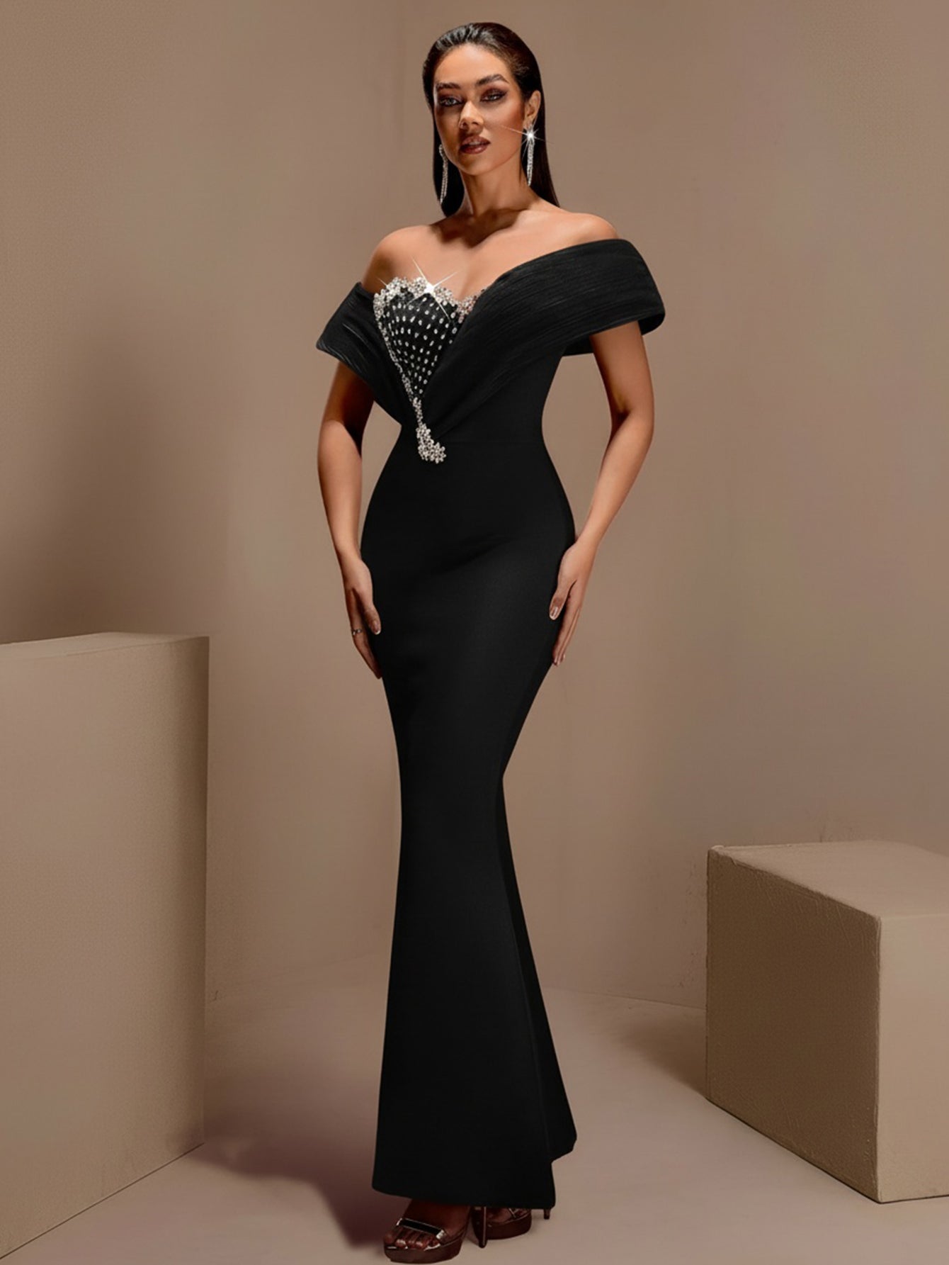 Luxury Diamond Open-Back Maxi Bandage Dress