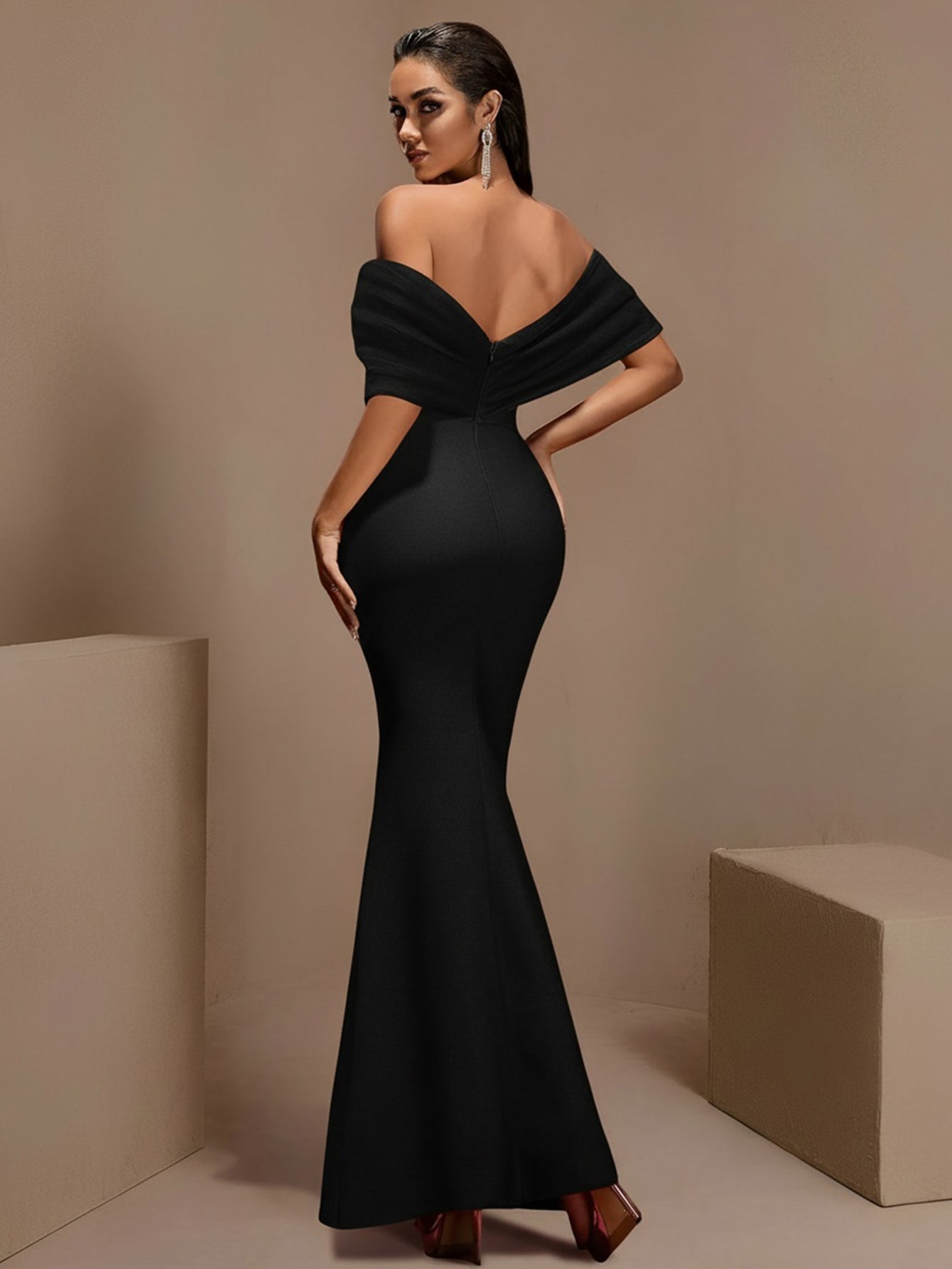 Luxury Diamond Open-Back Maxi Bandage Dress