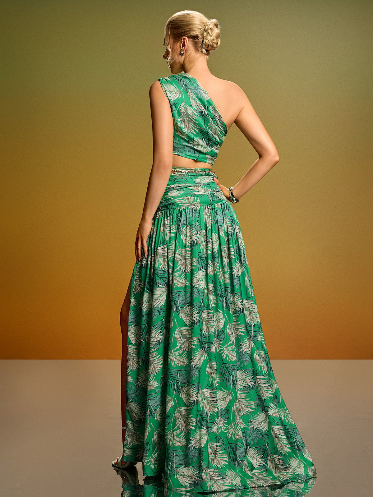 One-Shoulder Printed Skirt Set, side view
